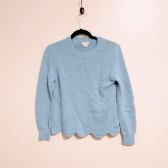 J Crew baby blue thick knit sweater with crewneck and scalloped hem. Size small - Picture 3 of 7